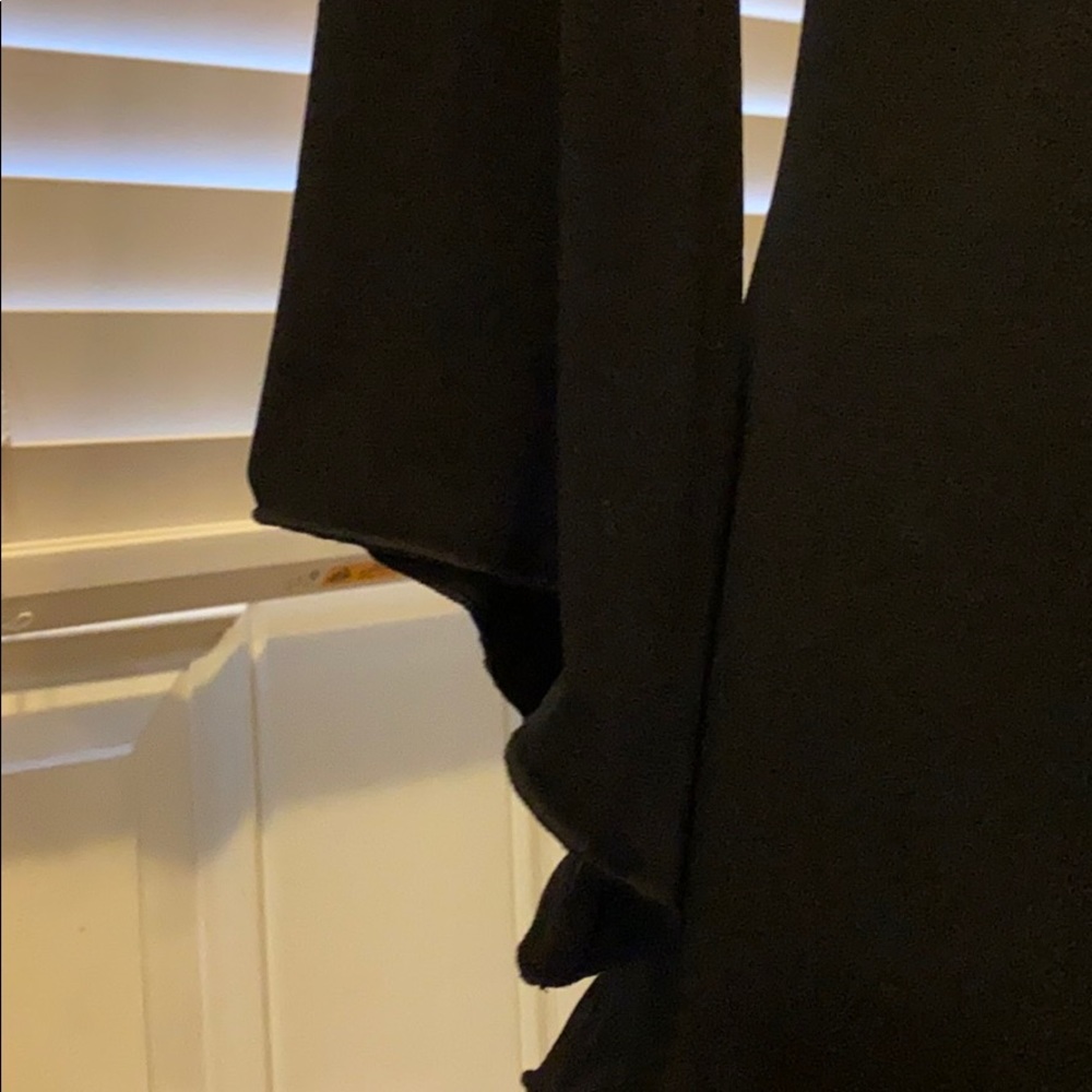 Knit Blouse - Picture 4 of 4